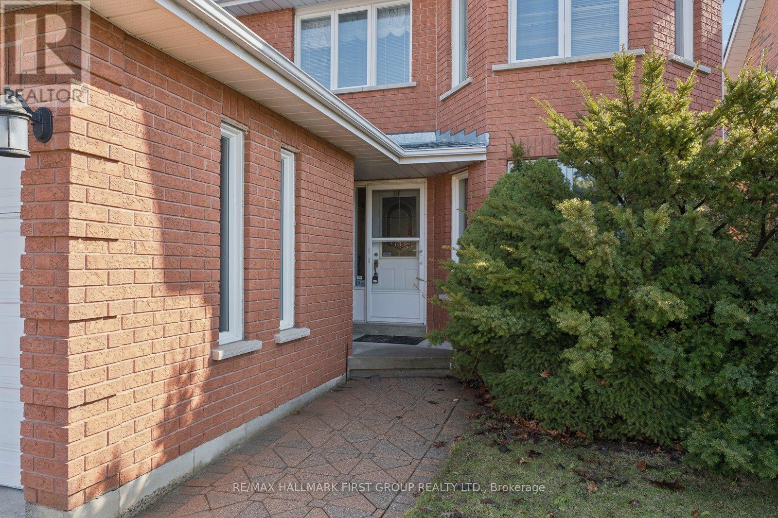 1811 Westcreek Drive, Pickering, Ontario  L1V 6J8 - Photo 3 - E12965106