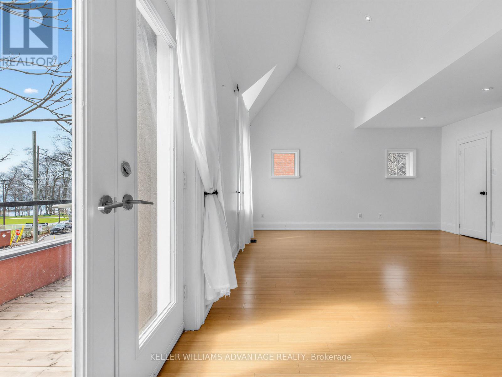 2 Park Avenue, Toronto, Ontario  M4E 1B6 - Photo 17 - E12965160