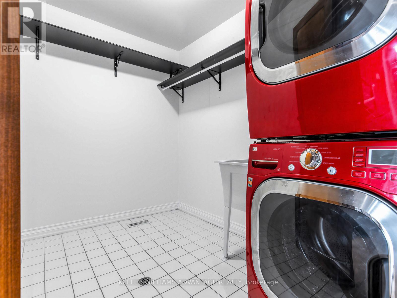 2 Park Avenue, Toronto, Ontario  M4E 1B6 - Photo 25 - E12965160