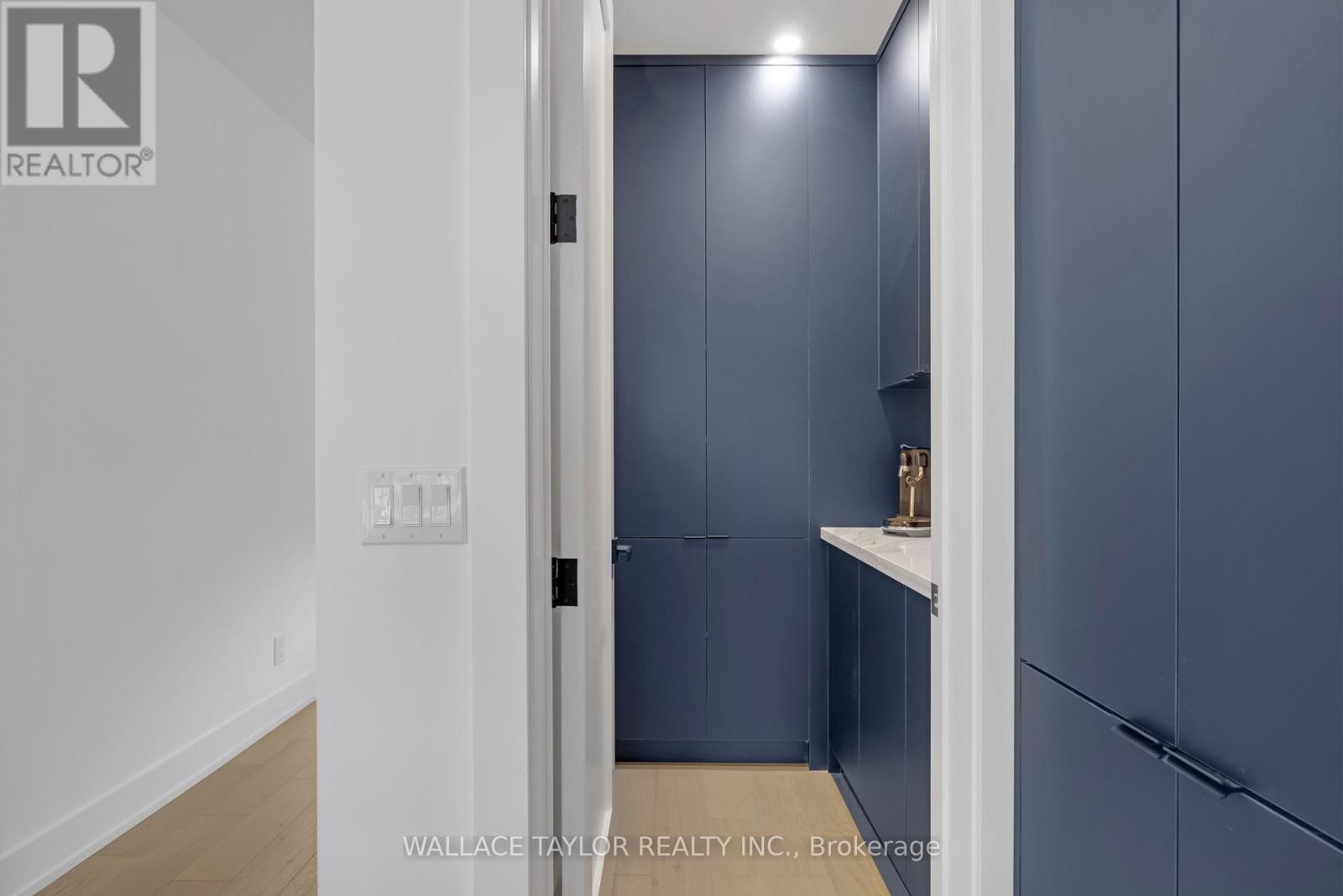 13 Knight Street, Toronto, Ontario  M4C 3K8 - Photo 11 - E12965198