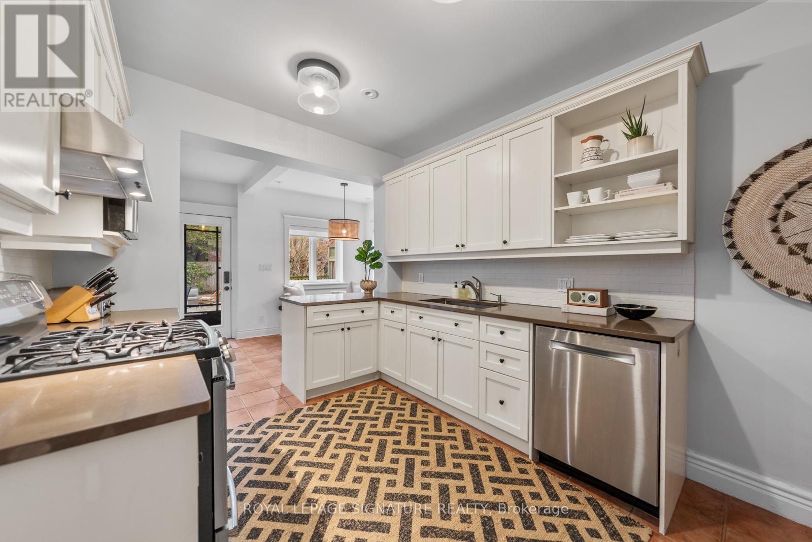 143 Maclean Avenue, Toronto, Ontario  M4E 3A5 - Photo 13 - E12965212