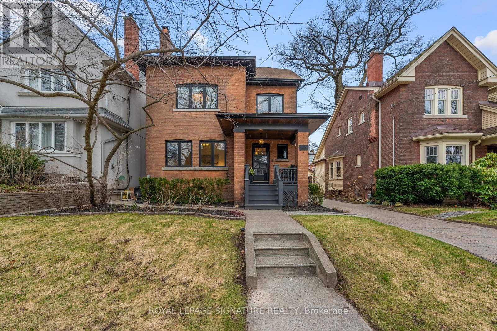 143 Maclean Avenue, Toronto, Ontario  M4E 3A5 - Photo 2 - E12965212
