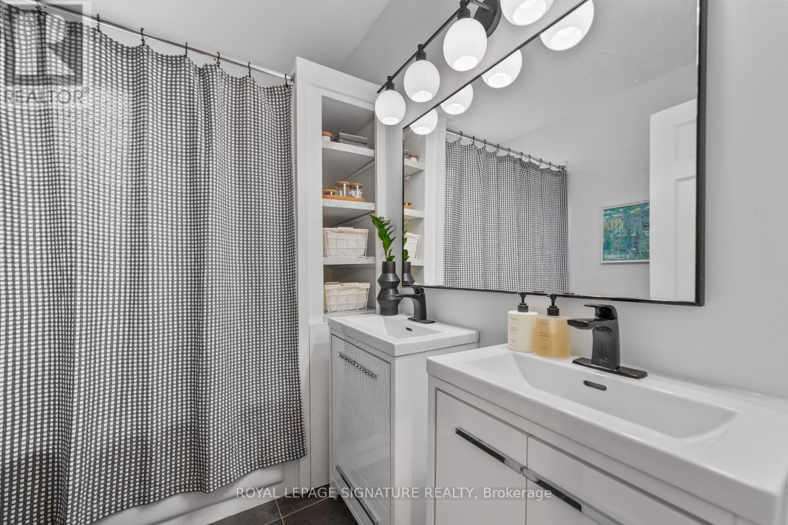 143 Maclean Avenue, Toronto, Ontario  M4E 3A5 - Photo 21 - E12965212