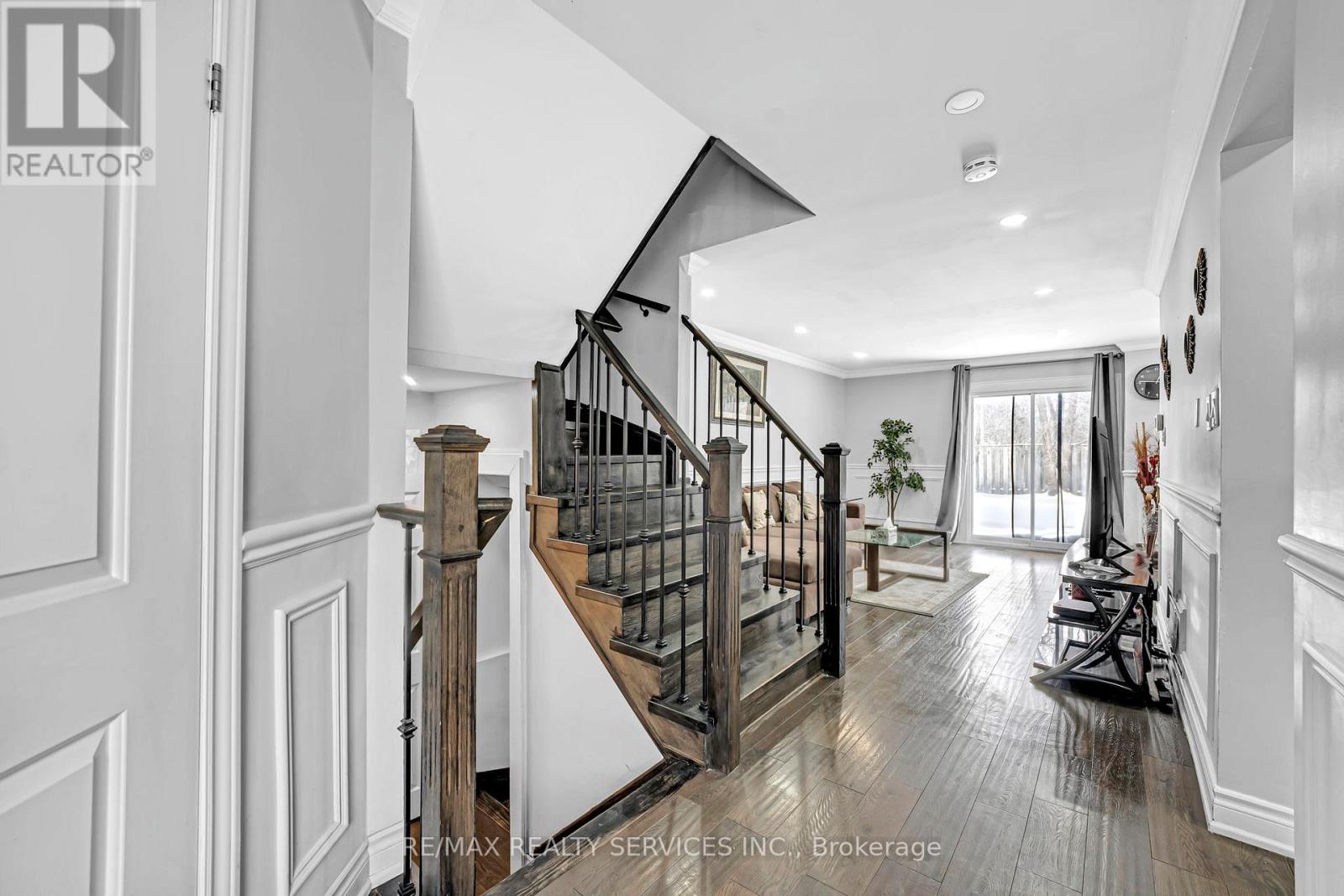 109 Millington Crescent, Ajax, Ontario  L1T 1R7 - Photo 3 - E12965280