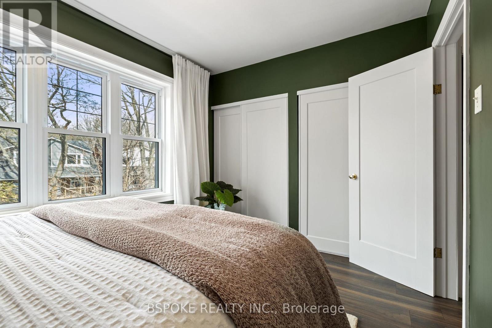 291 Gainsborough Road, Toronto, Ontario  M4L 3C8 - Photo 15 - E12965354