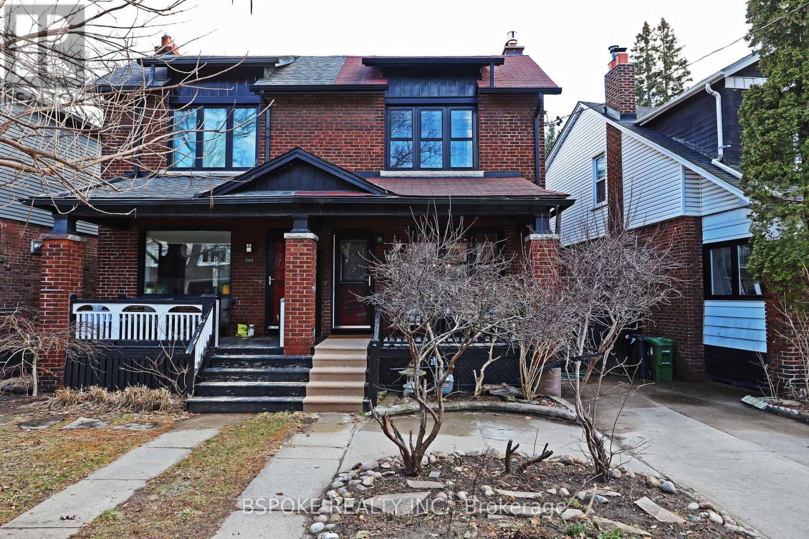 291 Gainsborough Road, Toronto, Ontario  M4L 3C8 - Photo 2 - E12965354
