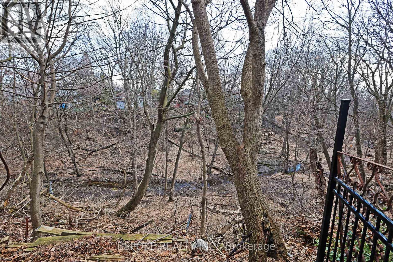 291 Gainsborough Road, Toronto, Ontario  M4L 3C8 - Photo 25 - E12965354