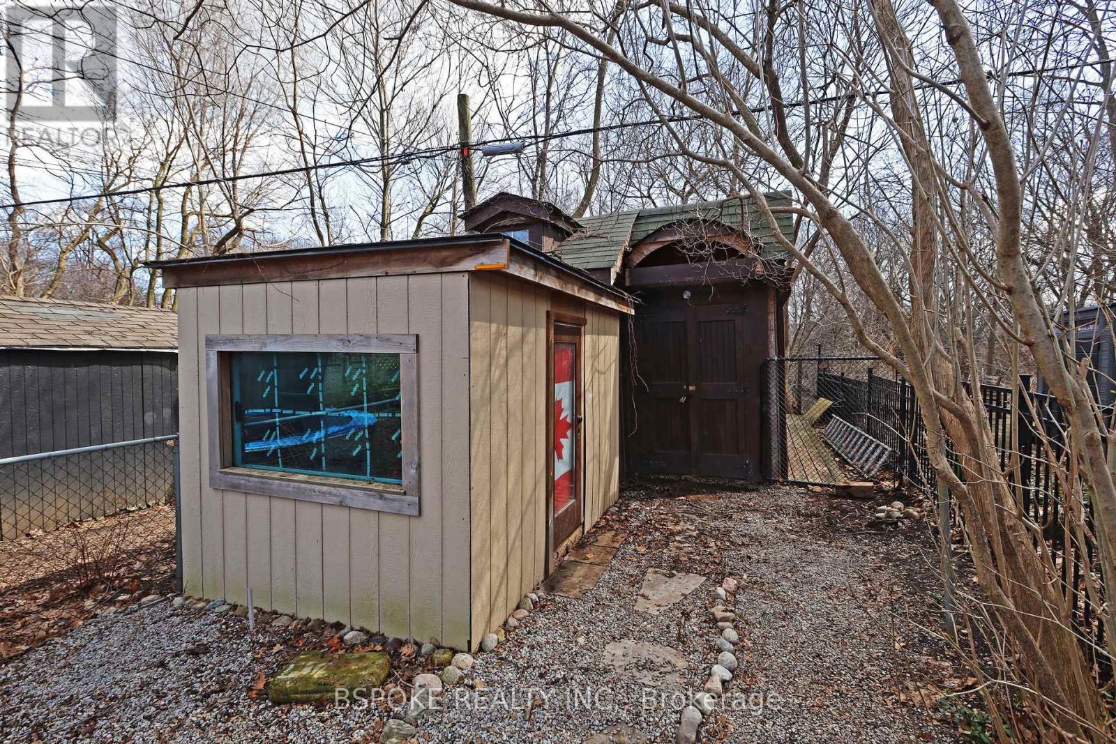 291 Gainsborough Road, Toronto, Ontario  M4L 3C8 - Photo 30 - E12965354