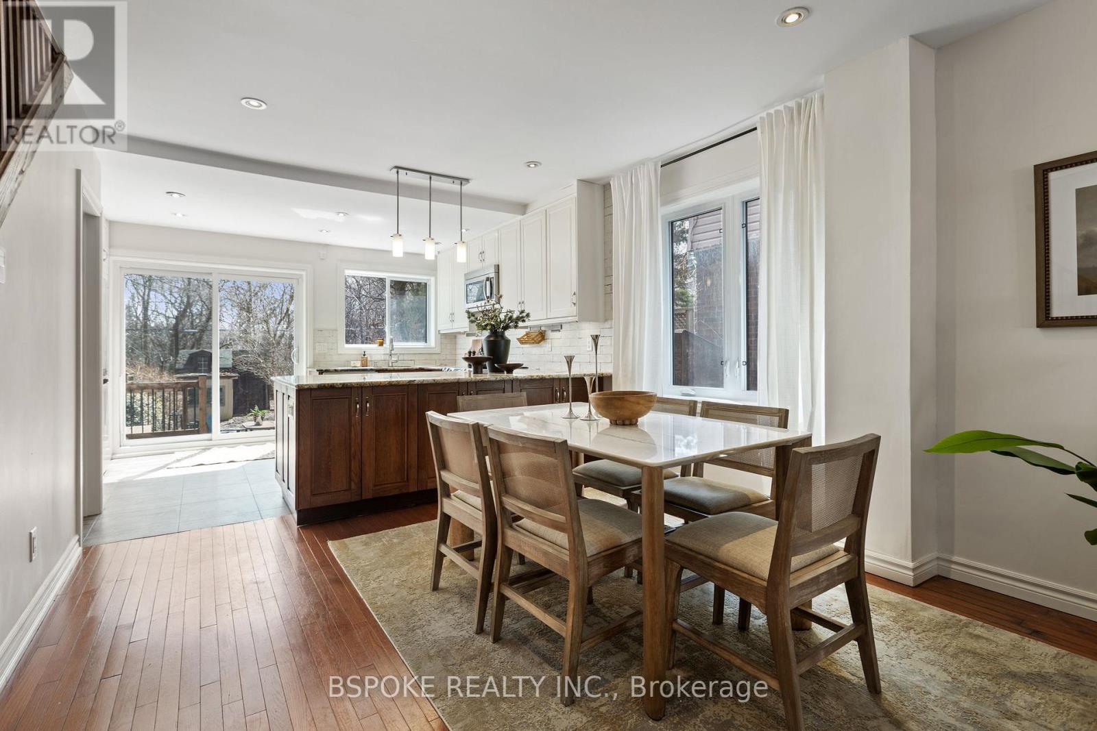 291 Gainsborough Road, Toronto, Ontario  M4L 3C8 - Photo 9 - E12965354