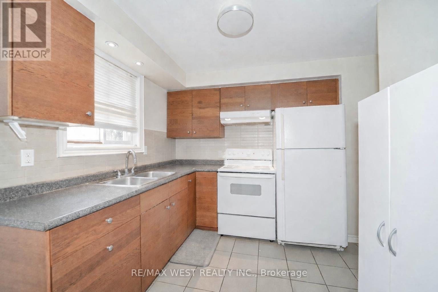 361 Dwight Avenue, Oshawa, Ontario  L1J 1K8 - Photo 9 - E12965416