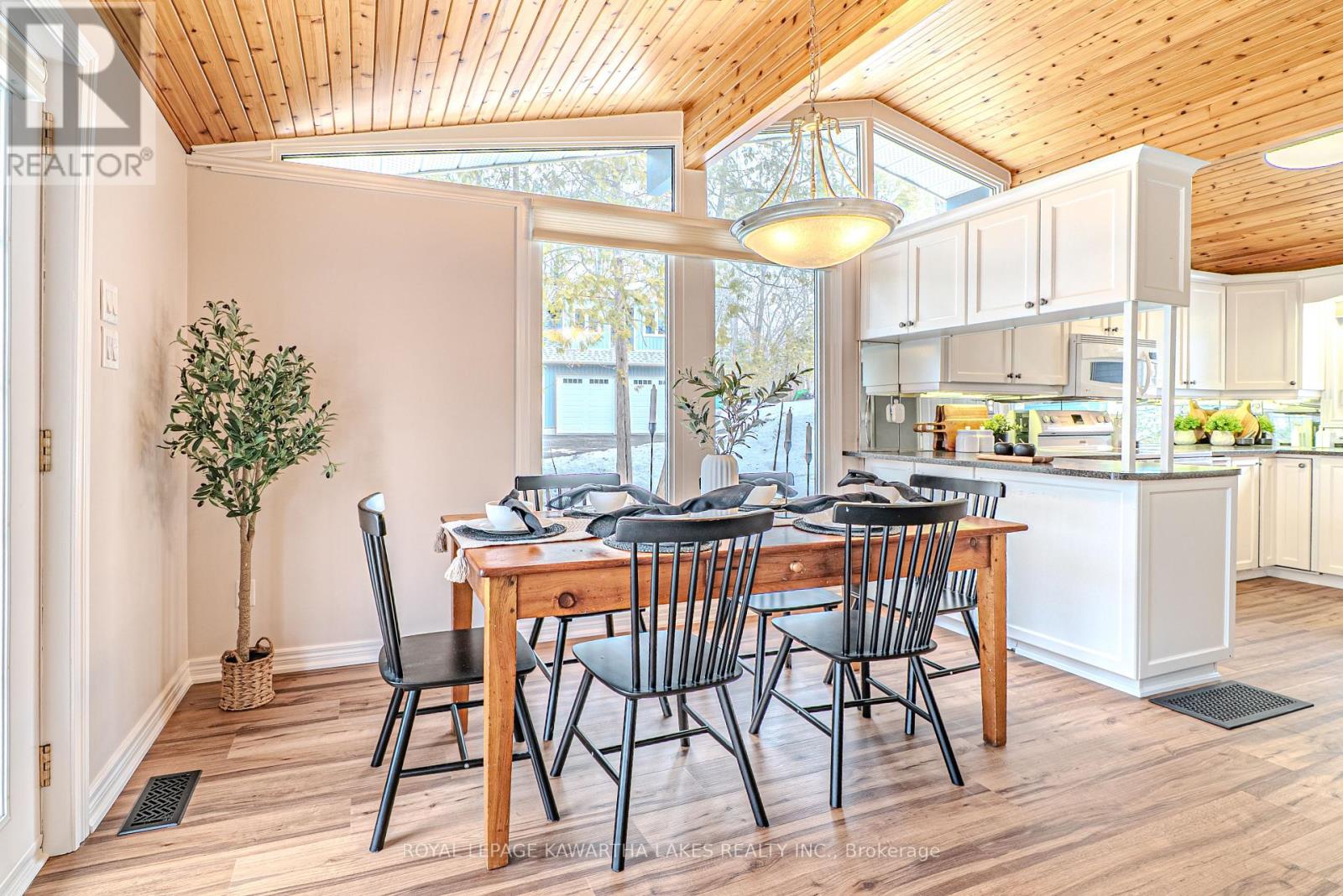 147 Lightning Point Road, Kawartha Lakes, Ontario  K0M 1K0 - Photo 10 - X12919980