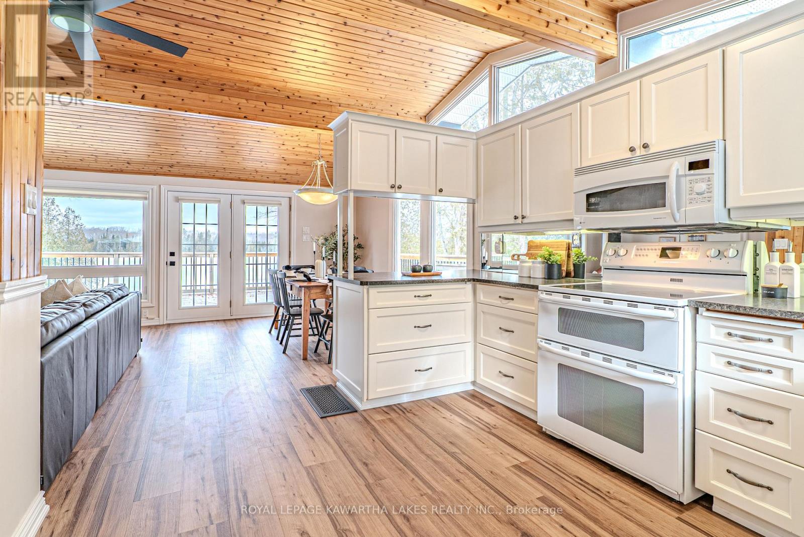 147 Lightning Point Road, Kawartha Lakes, Ontario  K0M 1K0 - Photo 13 - X12919980