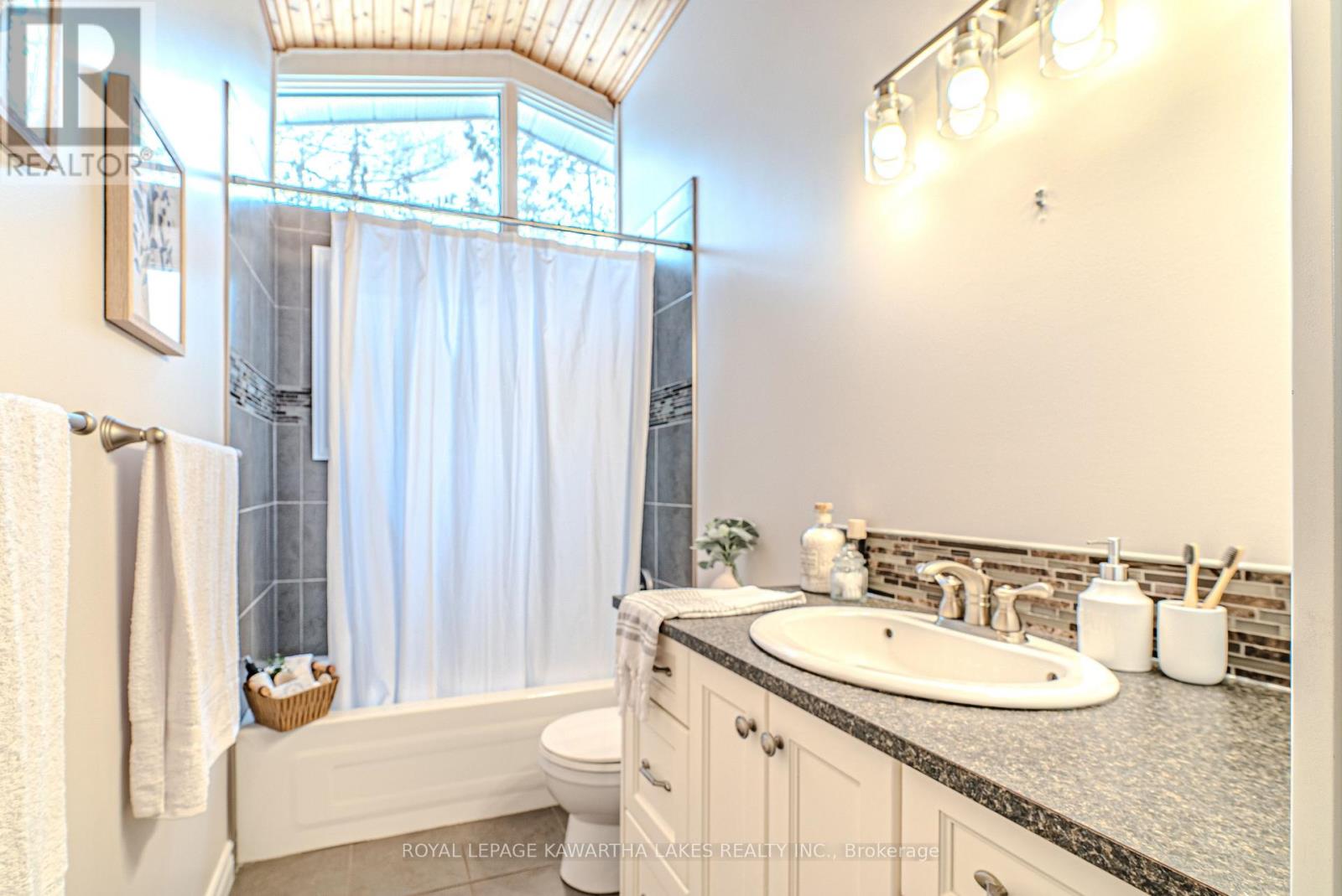 147 Lightning Point Road, Kawartha Lakes, Ontario  K0M 1K0 - Photo 26 - X12919980