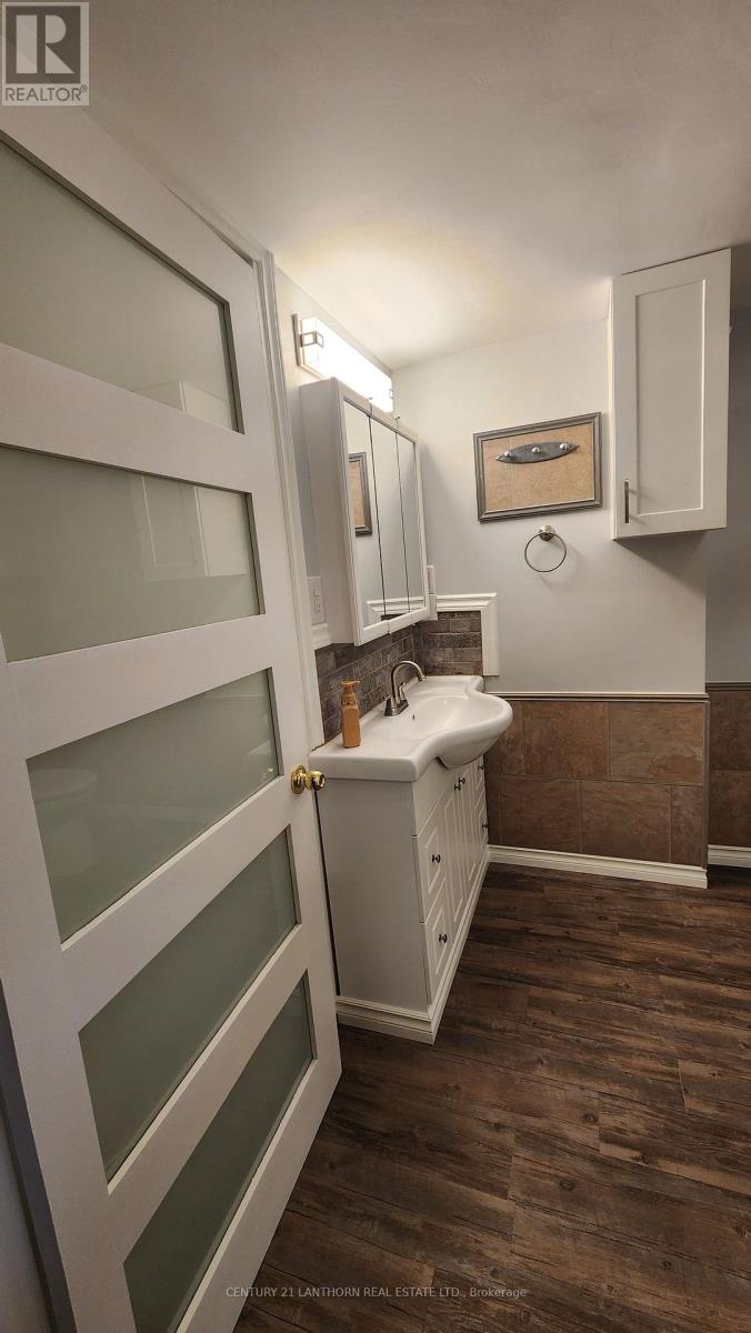 2 - 32 Ontario Street, Prince Edward County, Ontario  K0K 2T0 - Photo 4 - X12773506