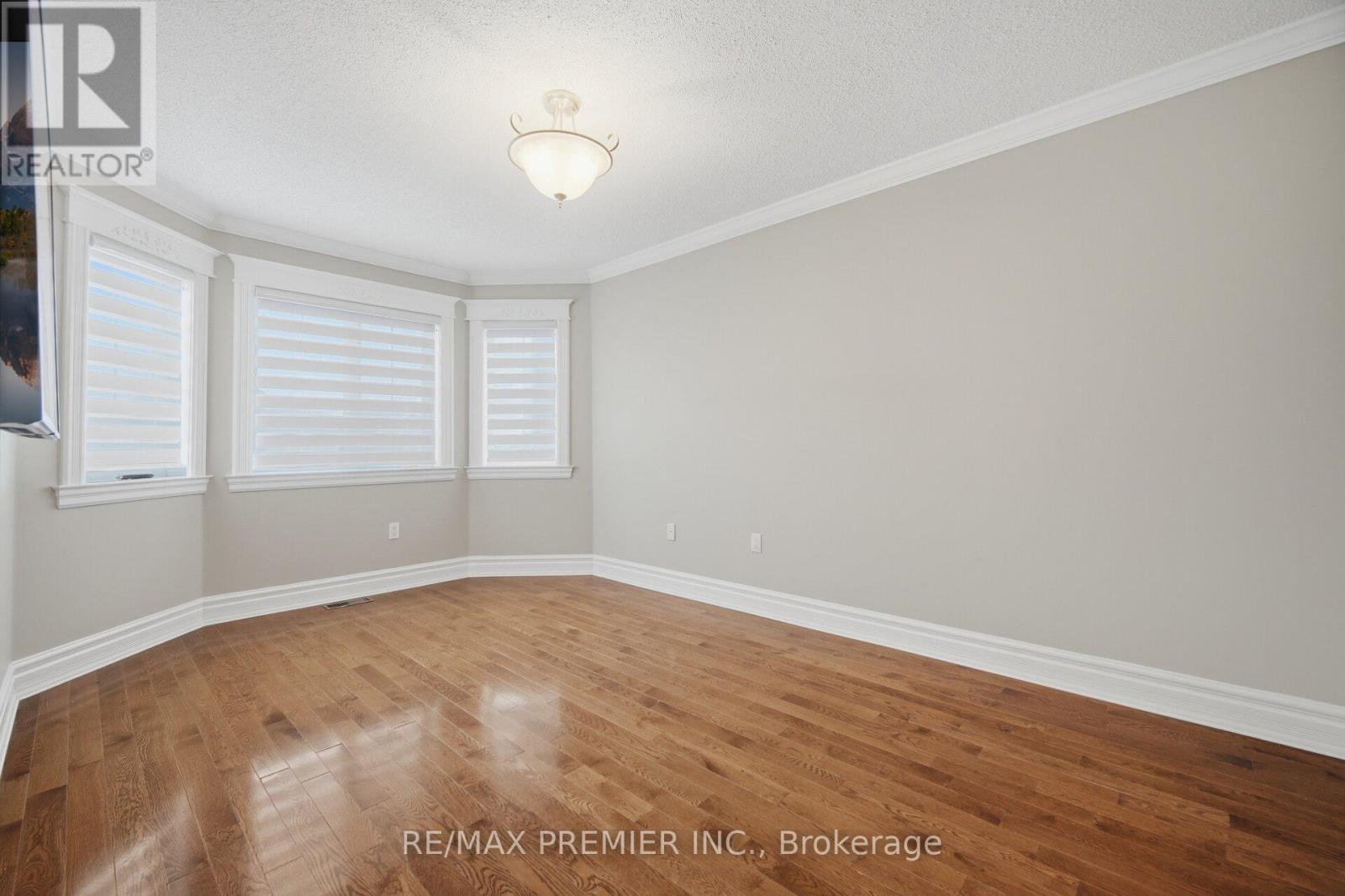 140 Ferdinand Avenue, Vaughan, Ontario  L6A 3H4 - Photo 18 - N12964966