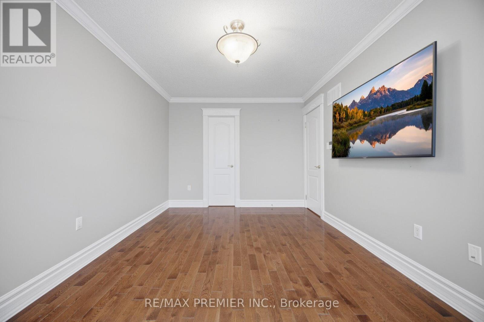 140 Ferdinand Avenue, Vaughan, Ontario  L6A 3H4 - Photo 20 - N12964966