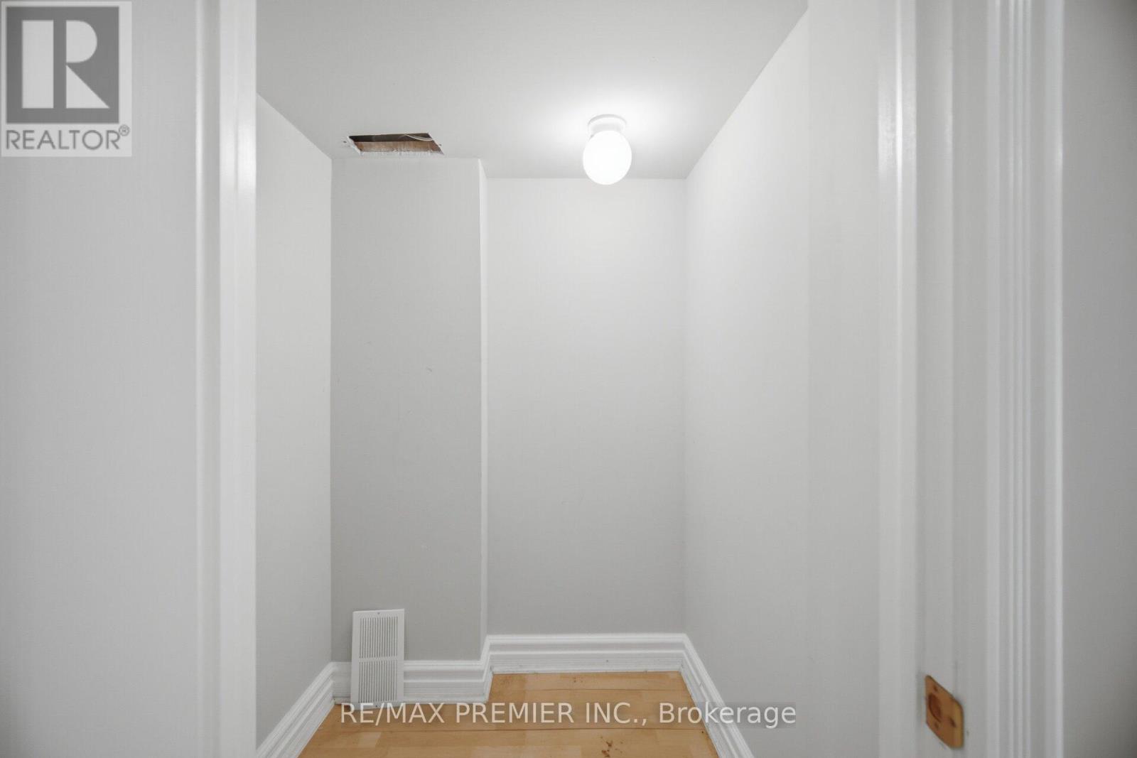 140 Ferdinand Avenue, Vaughan, Ontario  L6A 3H4 - Photo 31 - N12964966