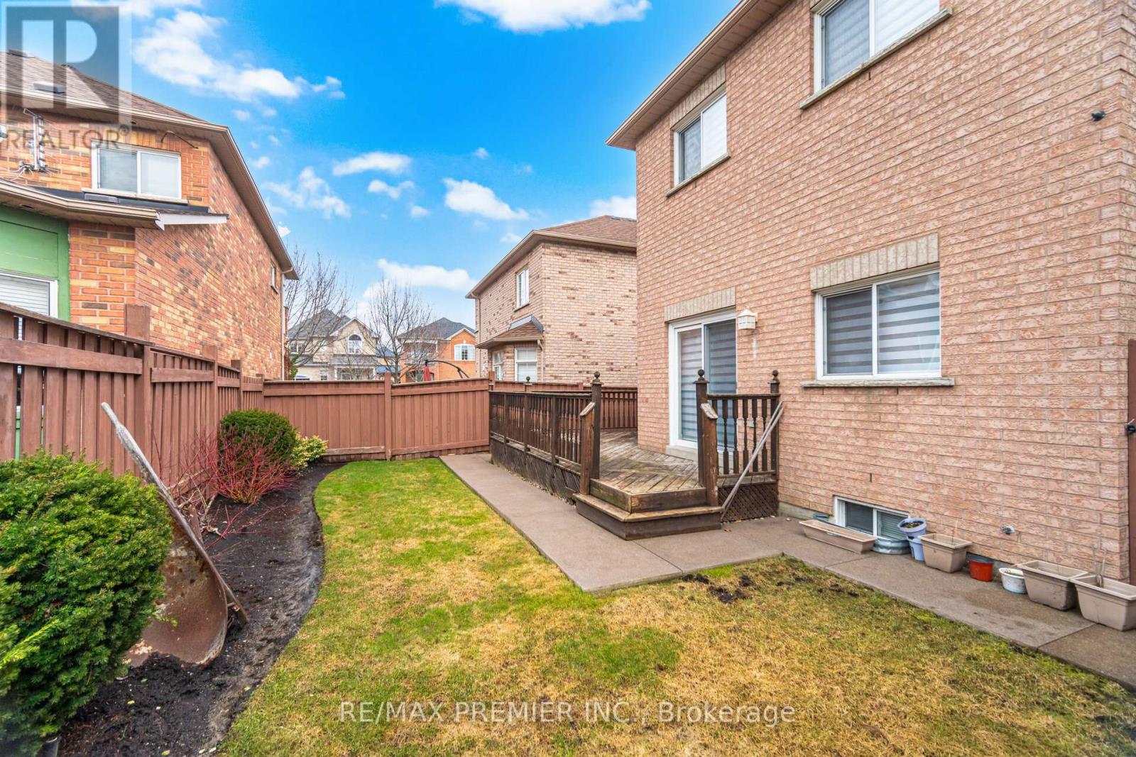 140 Ferdinand Avenue, Vaughan, Ontario  L6A 3H4 - Photo 35 - N12964966