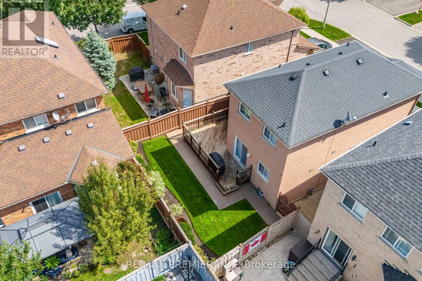 140 Ferdinand Avenue, Vaughan, Ontario  L6A 3H4 - Photo 38 - N12964966