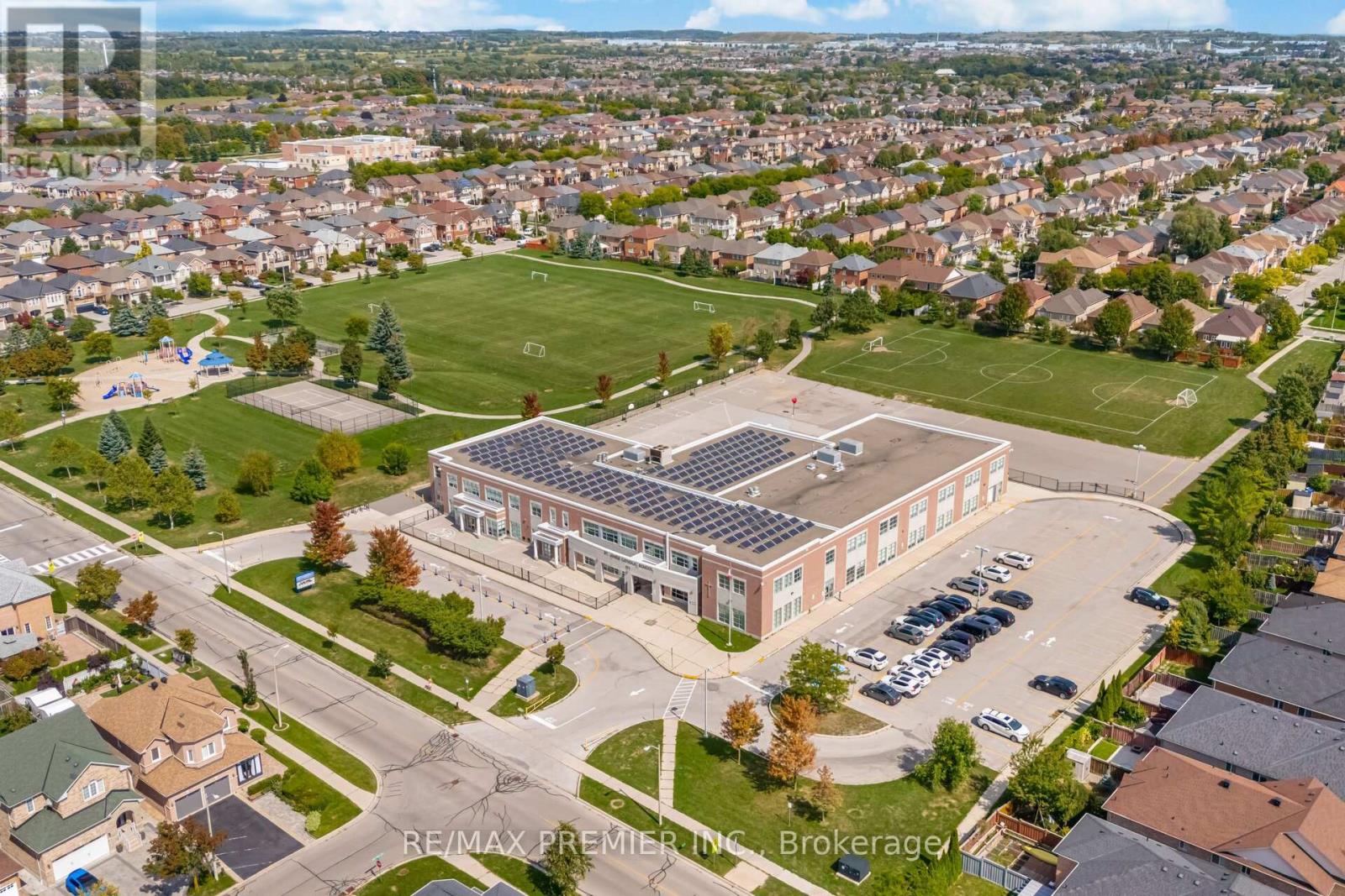 140 Ferdinand Avenue, Vaughan, Ontario  L6A 3H4 - Photo 40 - N12964966