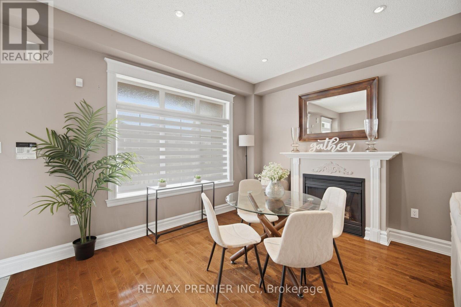 140 Ferdinand Avenue, Vaughan, Ontario  L6A 3H4 - Photo 5 - N12964966