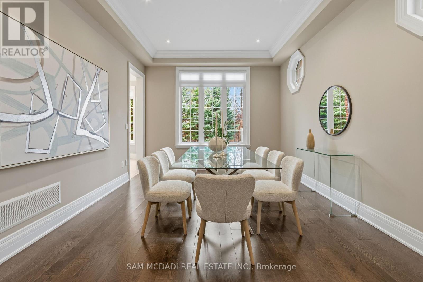 92 Heintzman Crescent, Vaughan, Ontario  L6A 4T1 - Photo 11 - N12964994