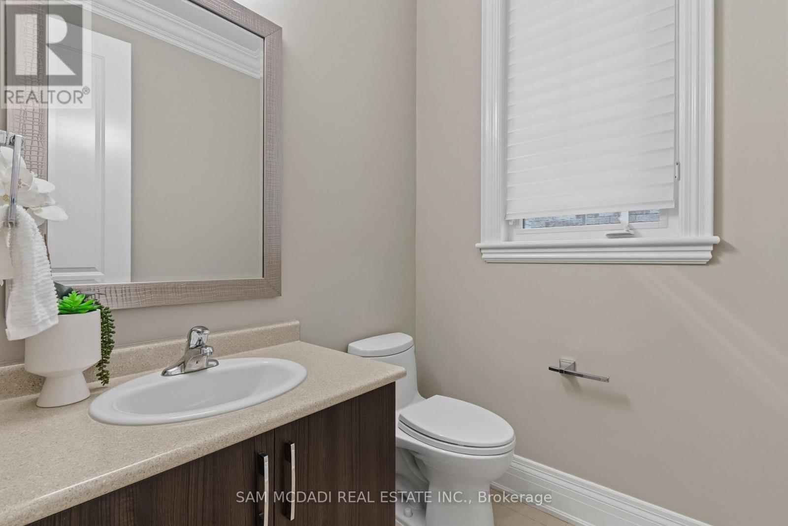 92 Heintzman Crescent, Vaughan, Ontario  L6A 4T1 - Photo 20 - N12964994