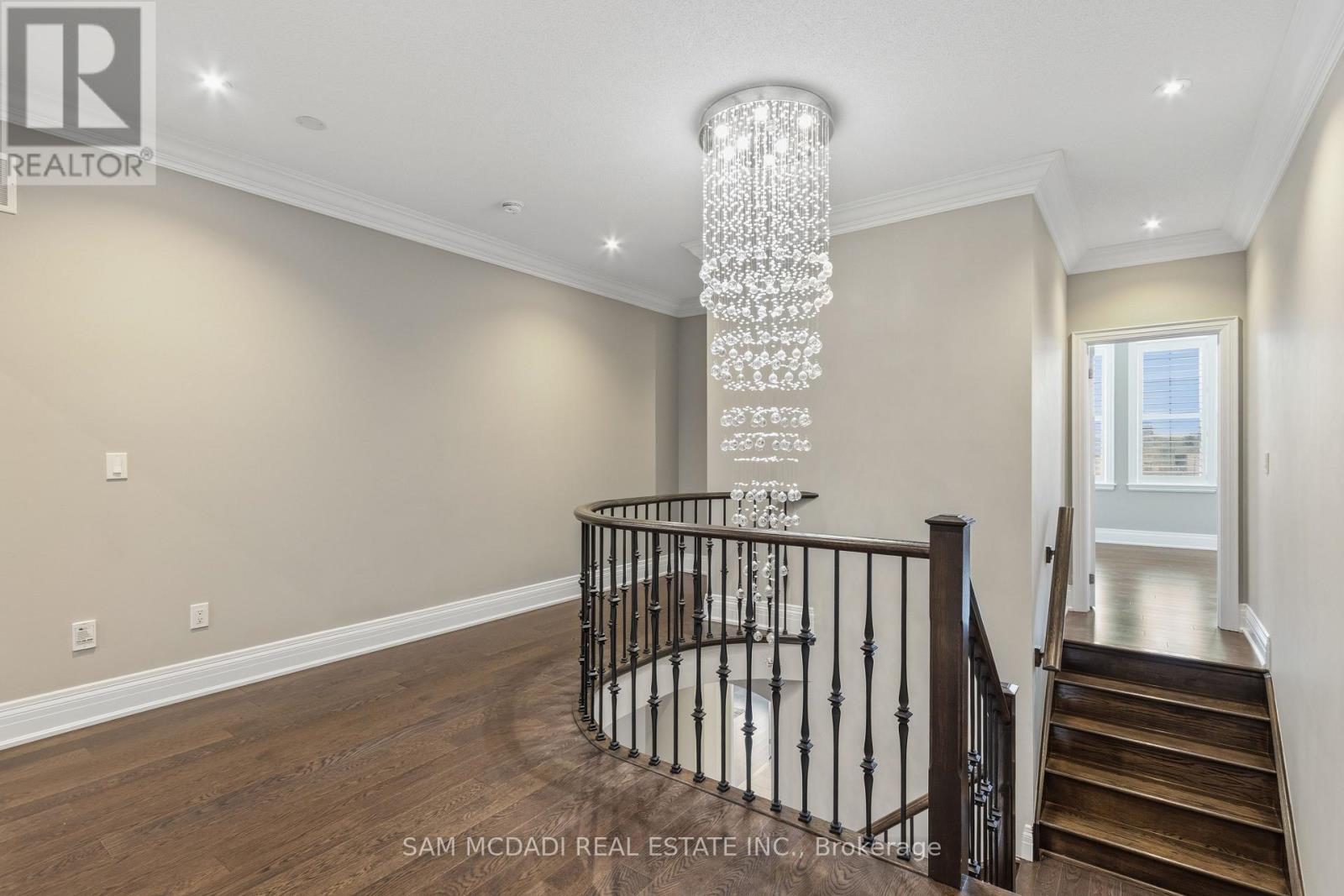 92 Heintzman Crescent, Vaughan, Ontario  L6A 4T1 - Photo 22 - N12964994