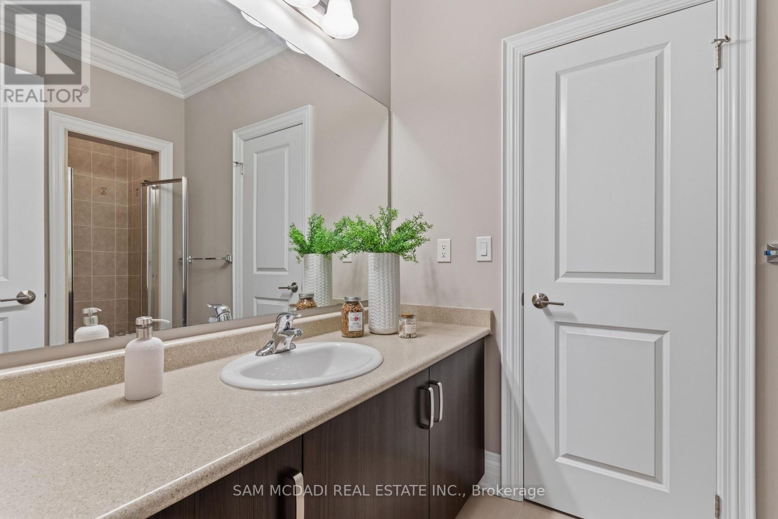 92 Heintzman Crescent, Vaughan, Ontario  L6A 4T1 - Photo 37 - N12964994