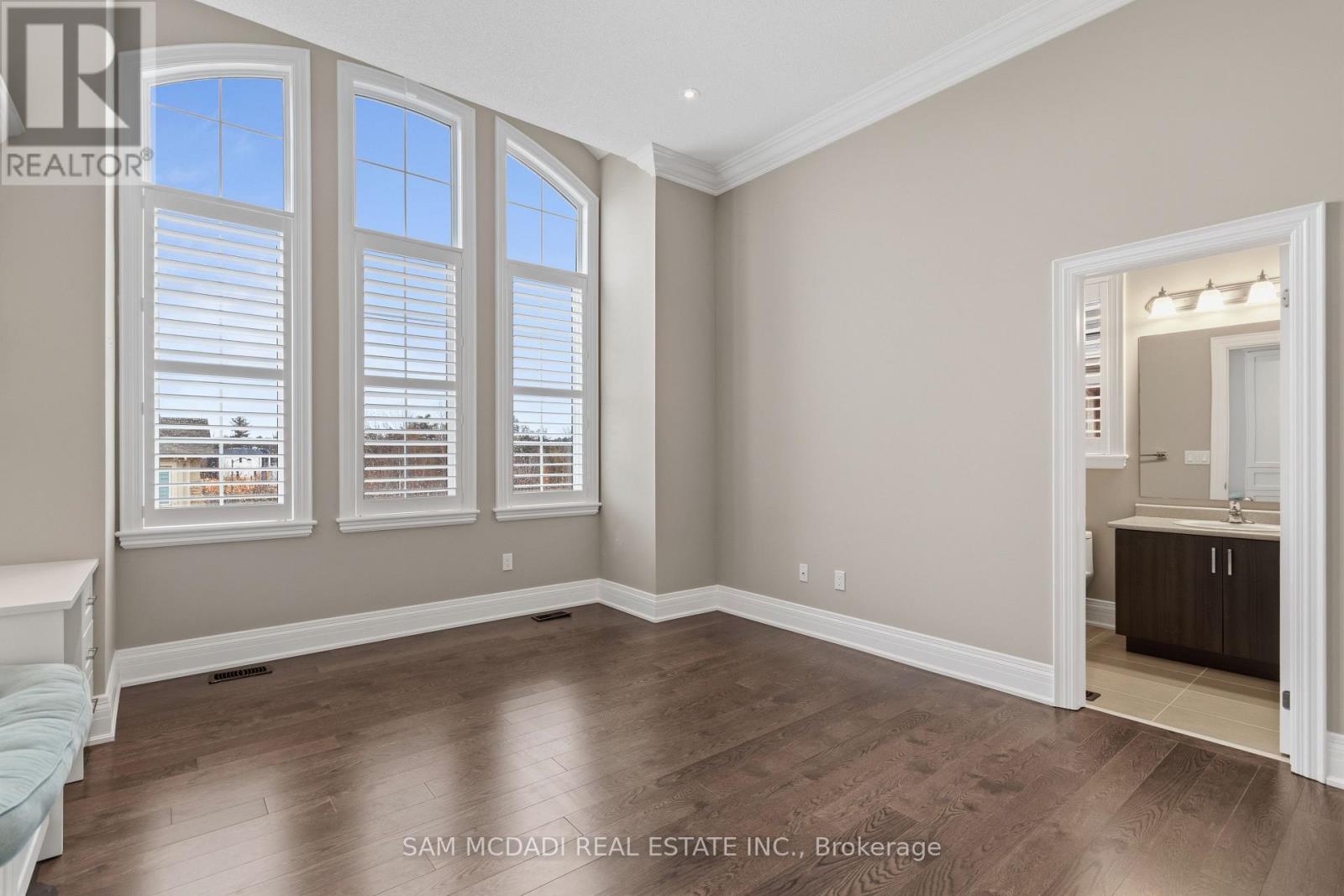 92 Heintzman Crescent, Vaughan, Ontario  L6A 4T1 - Photo 39 - N12964994