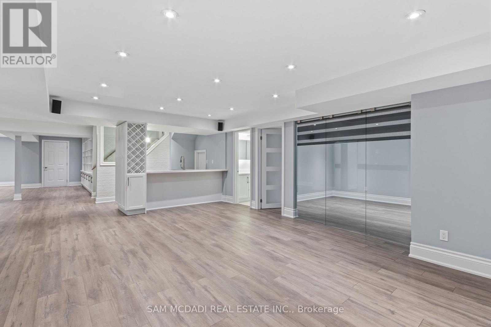 92 Heintzman Crescent, Vaughan, Ontario  L6A 4T1 - Photo 43 - N12964994