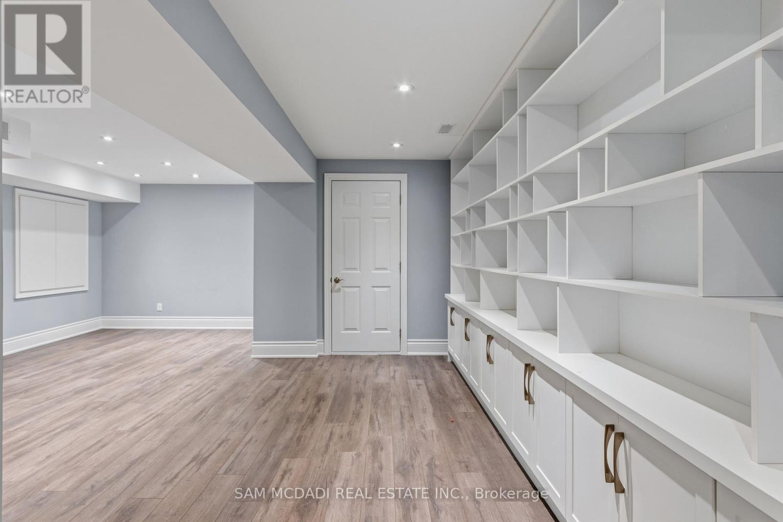 92 Heintzman Crescent, Vaughan, Ontario  L6A 4T1 - Photo 48 - N12964994