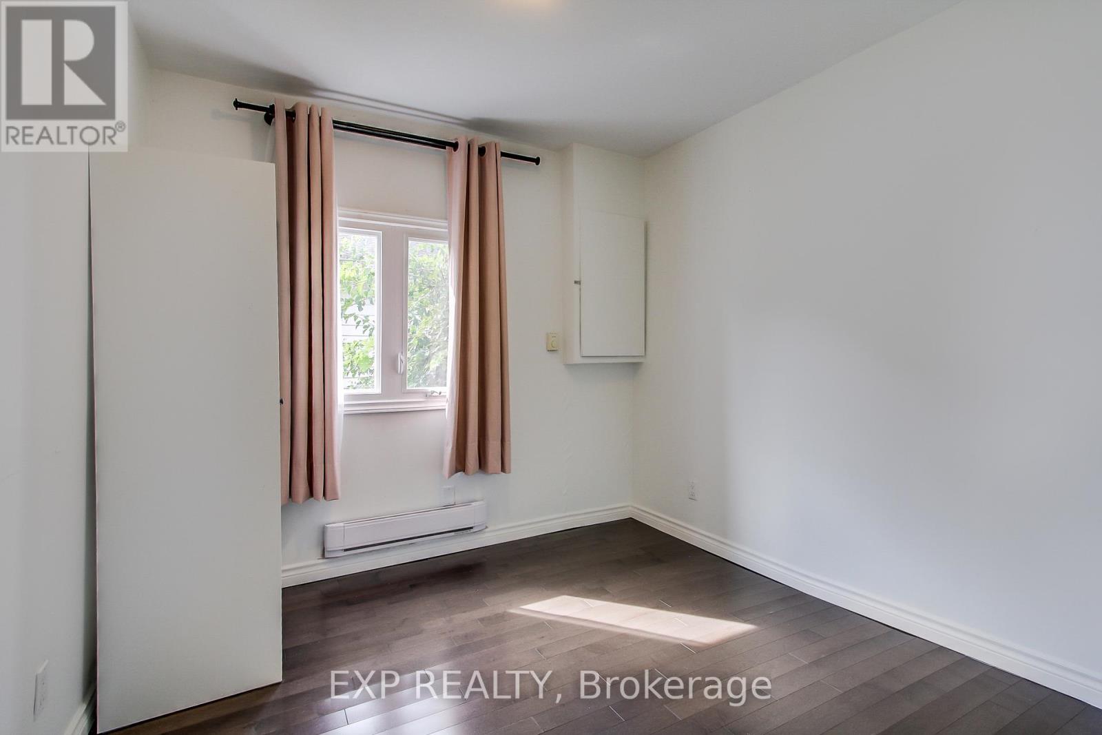 210 Bayview Avenue, Georgina, Ontario  L4P 2T2 - Photo 21 - N12965004