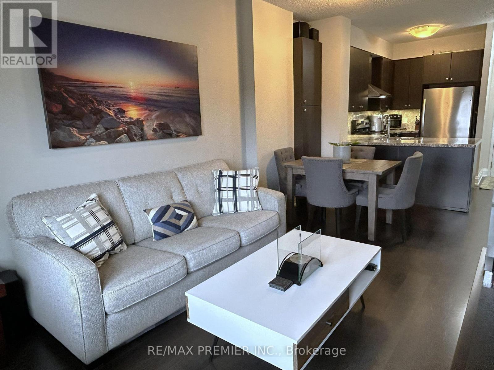 513 - 8302 Islington Avenue, Vaughan, Ontario  L4L 0E6 - Photo 10 - N12965030