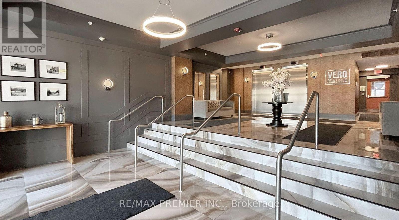 513 - 8302 Islington Avenue, Vaughan, Ontario  L4L 0E6 - Photo 2 - N12965030