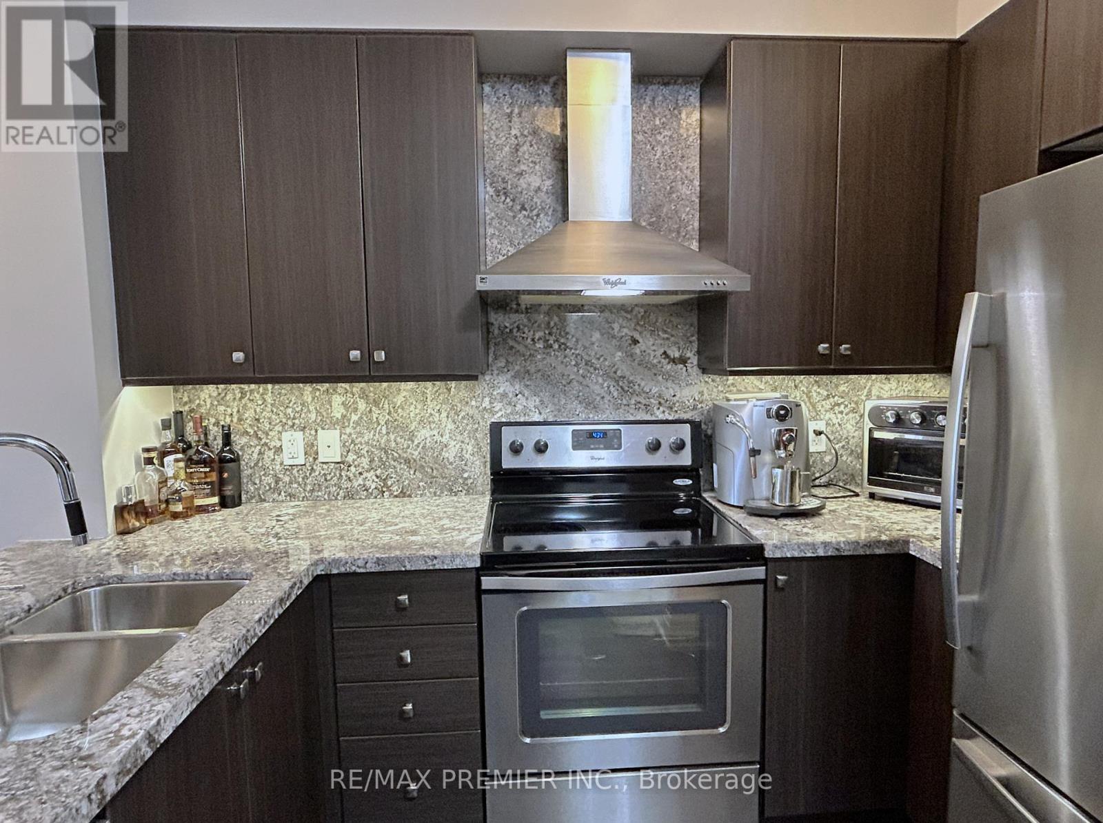 513 - 8302 Islington Avenue, Vaughan, Ontario  L4L 0E6 - Photo 6 - N12965030