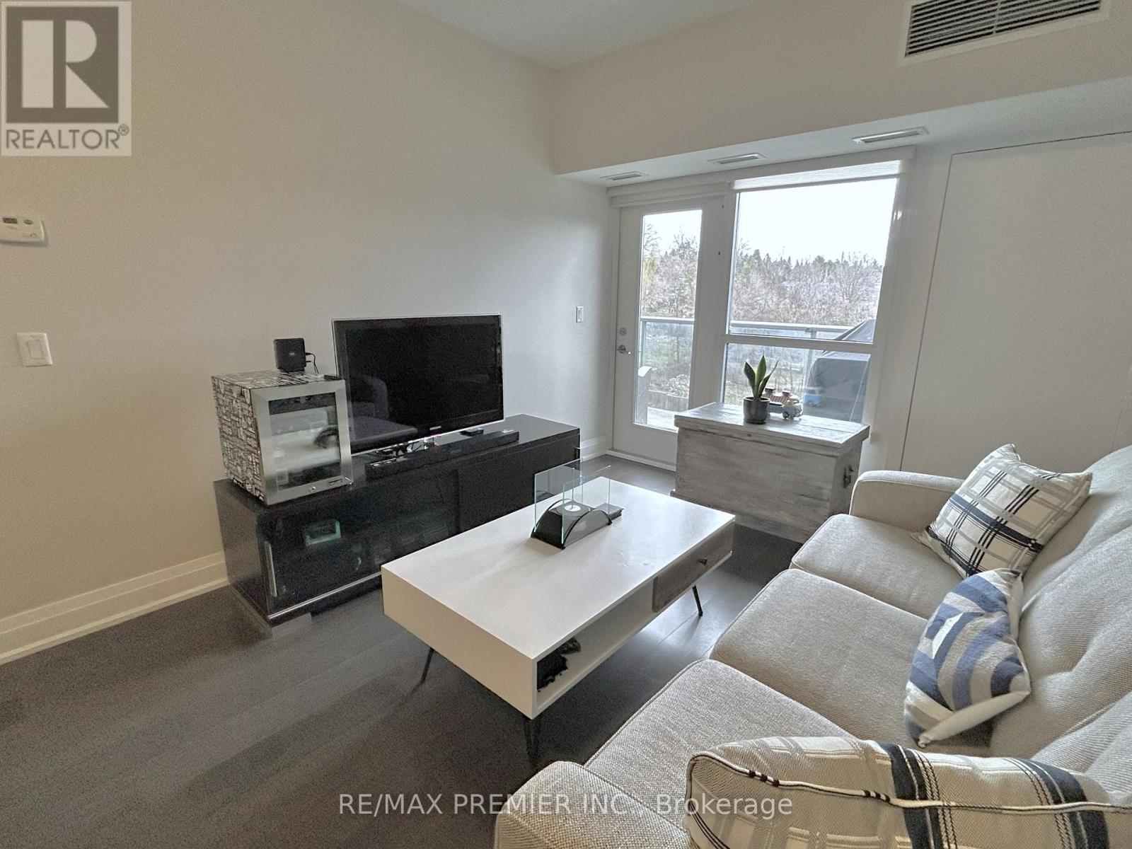 513 - 8302 Islington Avenue, Vaughan, Ontario  L4L 0E6 - Photo 9 - N12965030