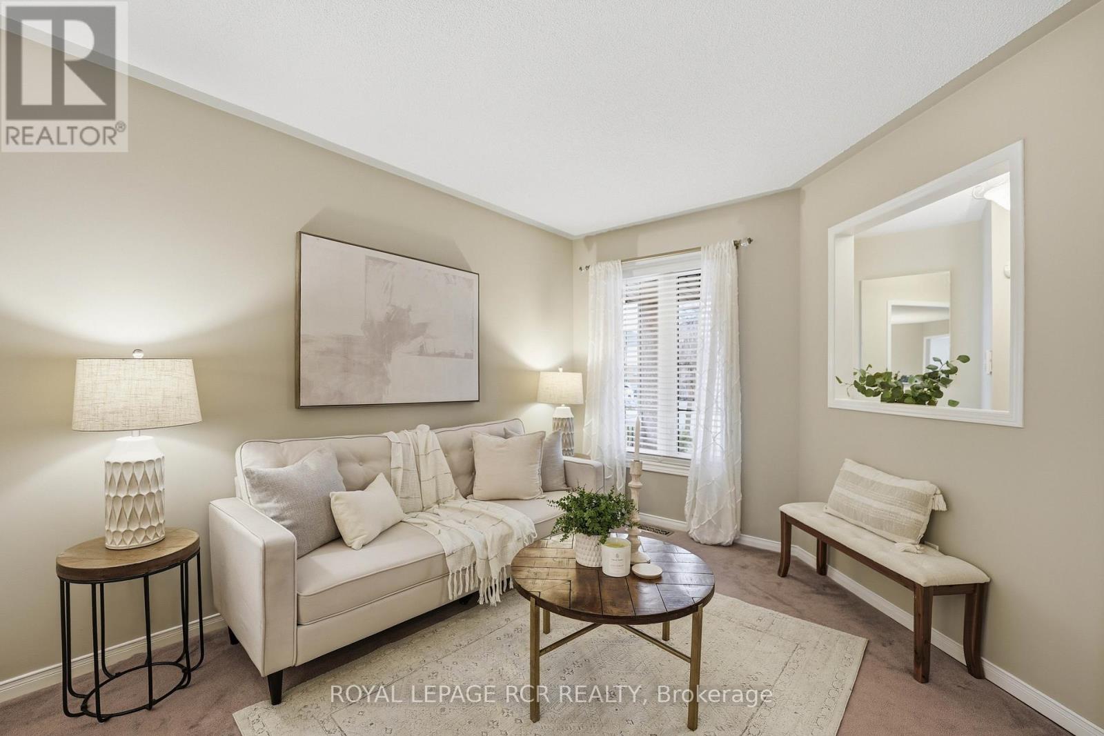 437 Heddle Crescent, Newmarket, Ontario  L3X 2J2 - Photo 5 - N12965092