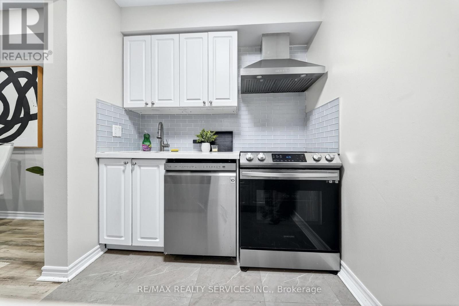 179 Milestone Crescent, Aurora, Ontario  L4G 3M2 - Photo 44 - N12965126