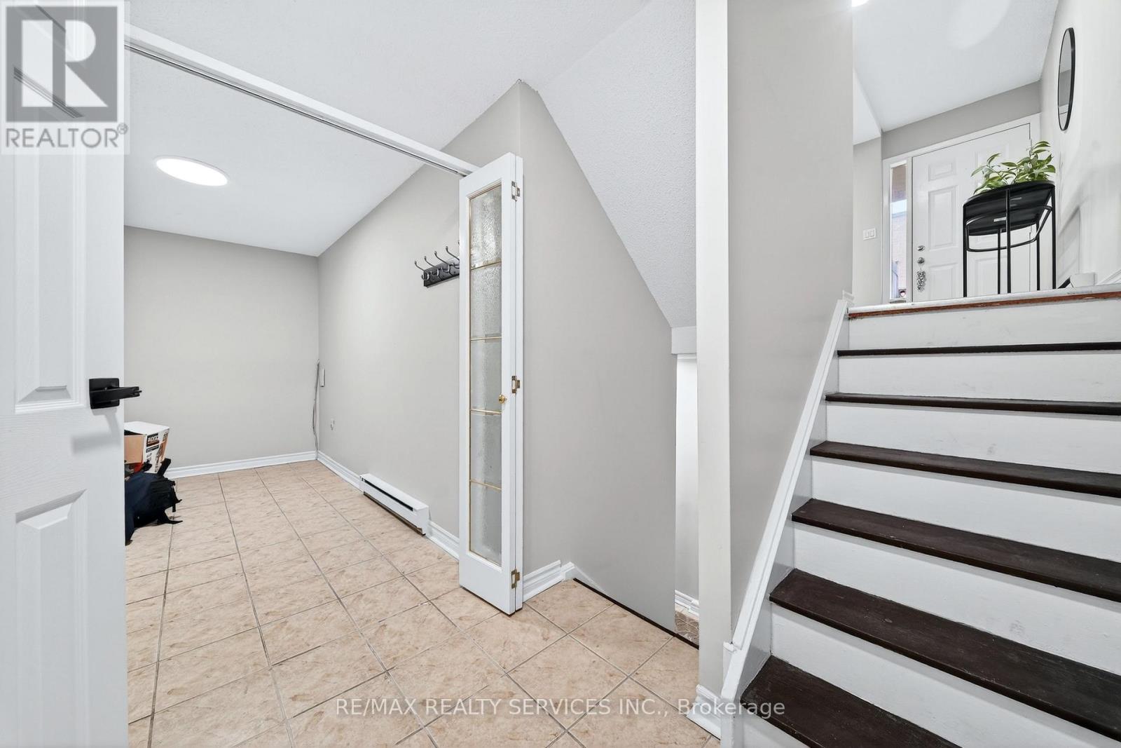 179 Milestone Crescent, Aurora, Ontario  L4G 3M2 - Photo 9 - N12965126