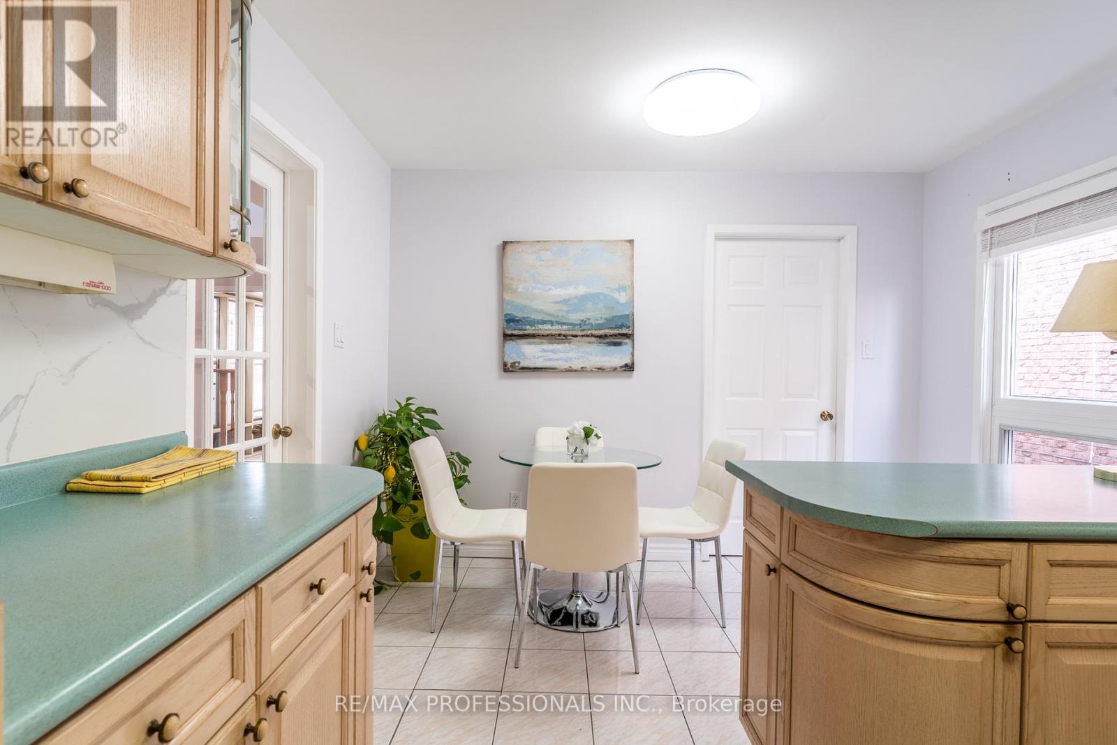 52 Lavron Court, Markham, Ontario  L3S 2P1 - Photo 16 - N12965204