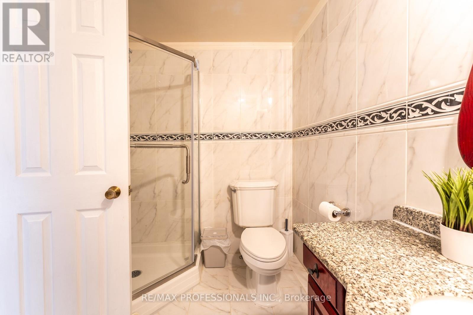 52 Lavron Court, Markham, Ontario  L3S 2P1 - Photo 36 - N12965204