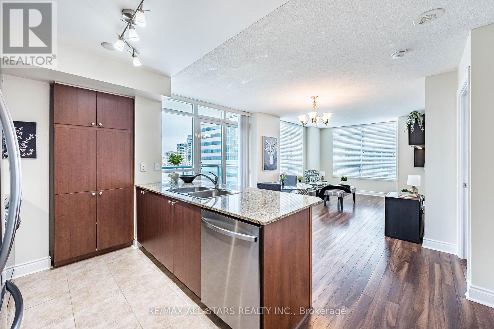 806 - 32 Clegg Road, Markham, Ontario  L6G 0B2 - Photo 11 - N12965236