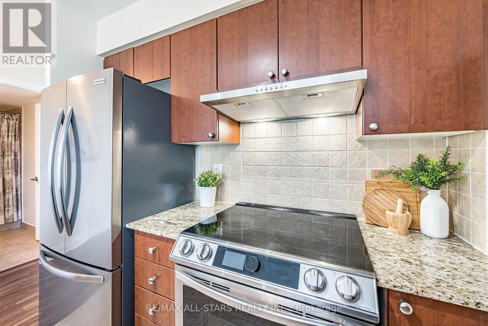 806 - 32 Clegg Road, Markham, Ontario  L6G 0B2 - Photo 17 - N12965236