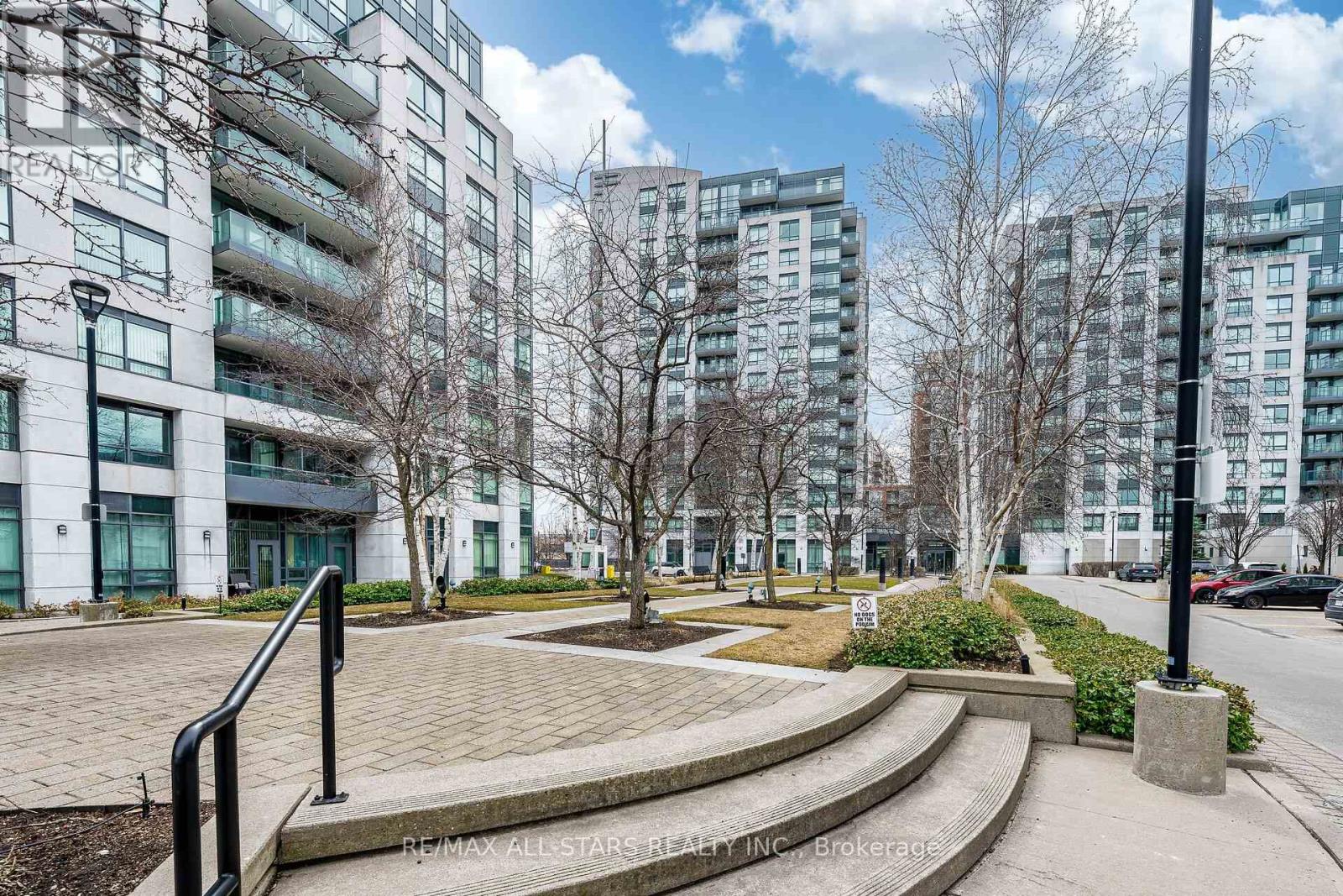 806 - 32 Clegg Road, Markham, Ontario  L6G 0B2 - Photo 2 - N12965236