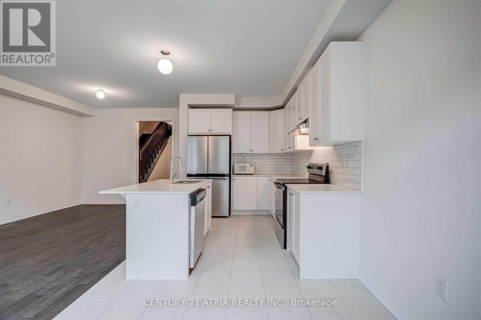 22 Hewison Avenue, Richmond Hill, Ontario  L4S 0J1 - Photo 12 - N12965284