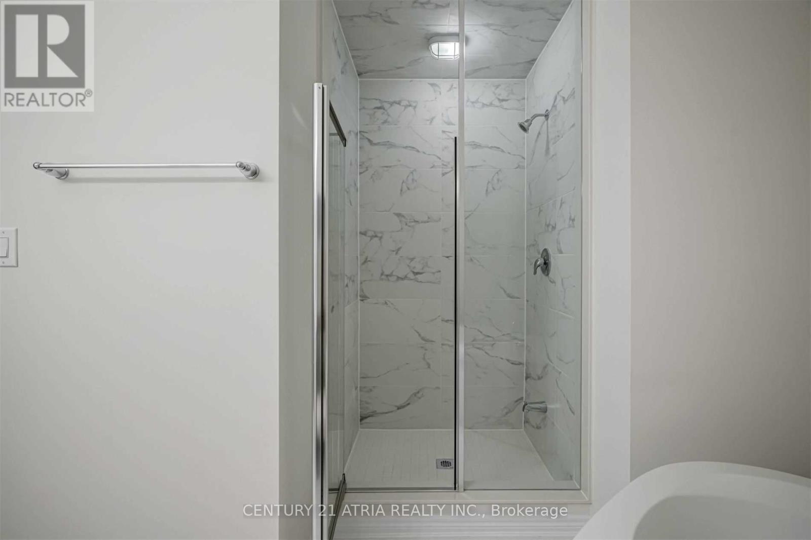 22 Hewison Avenue, Richmond Hill, Ontario  L4S 0J1 - Photo 22 - N12965284