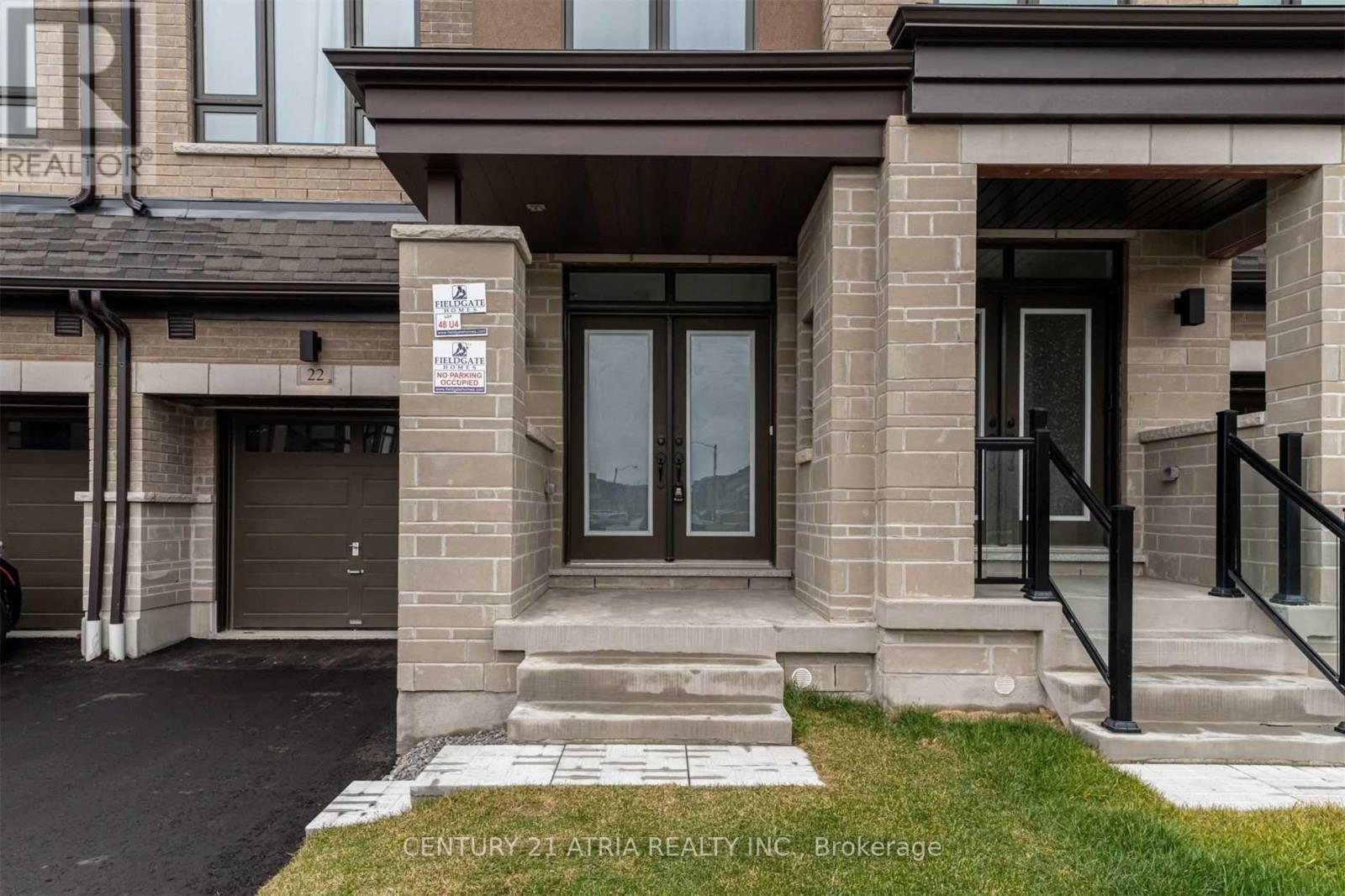 22 Hewison Avenue, Richmond Hill, Ontario  L4S 0J1 - Photo 4 - N12965284