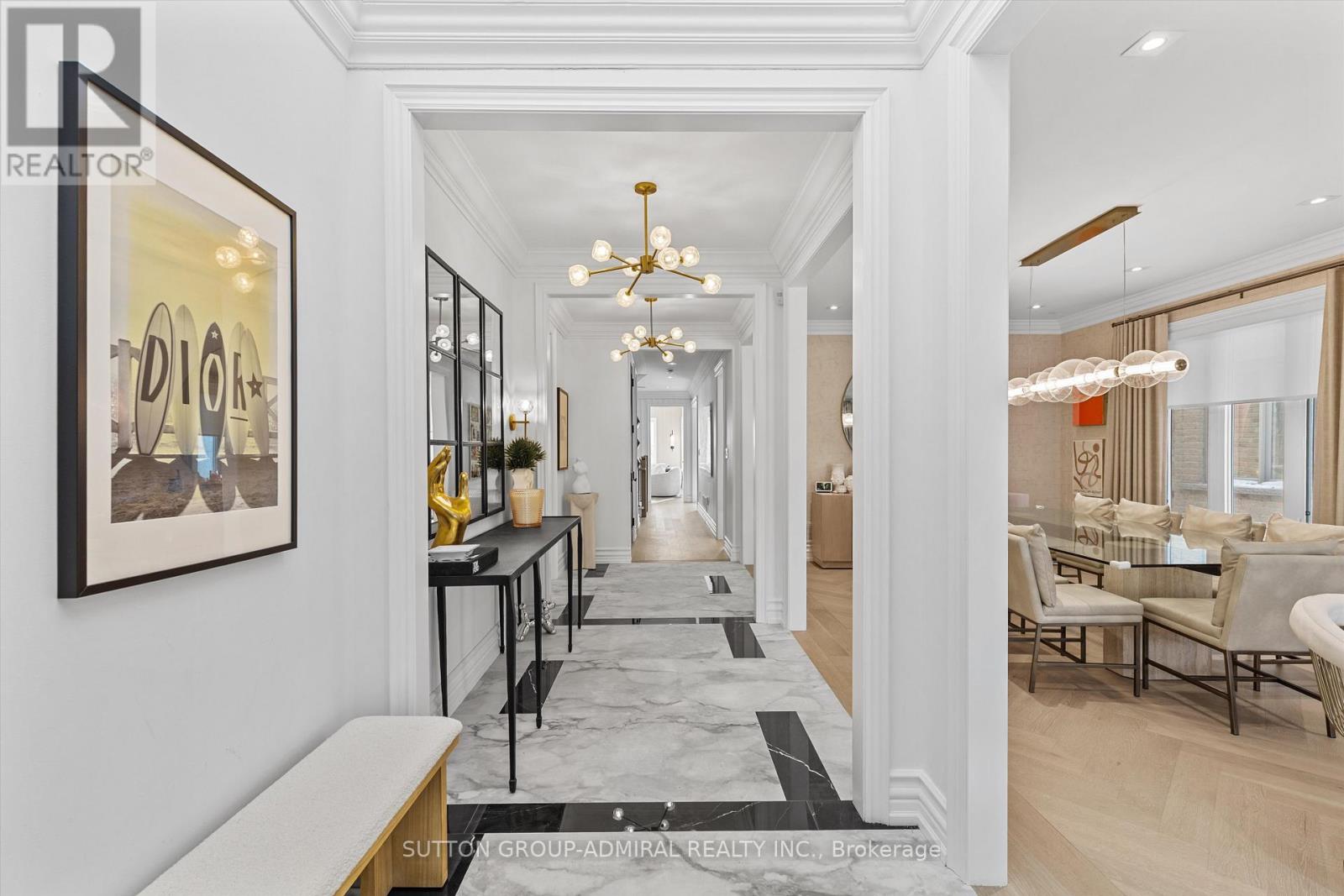 539 Beverley Glen Boulevard, Vaughan, Ontario  L4J 7S1 - Photo 2 - N12965362