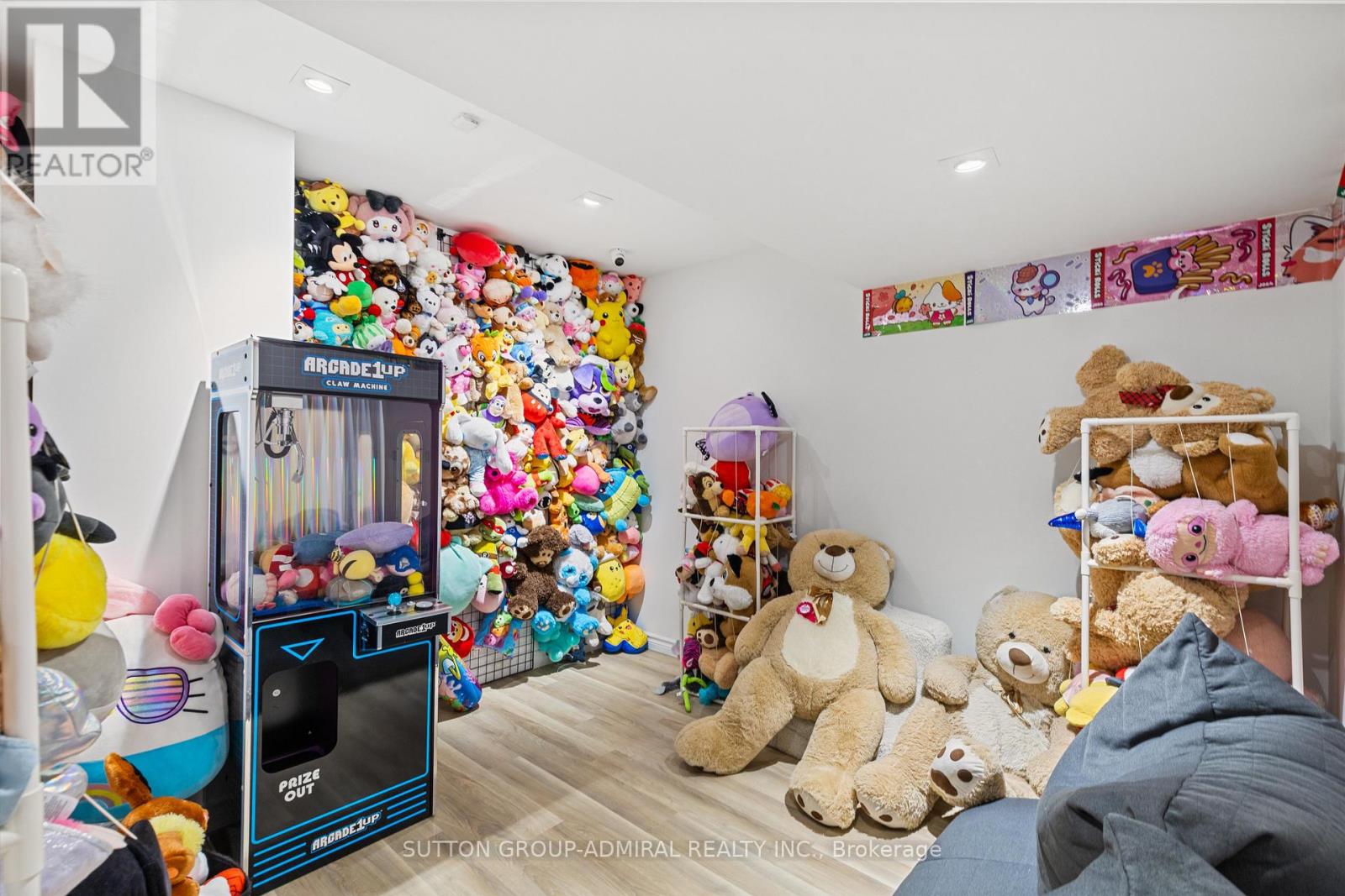 539 Beverley Glen Boulevard, Vaughan, Ontario  L4J 7S1 - Photo 25 - N12965362